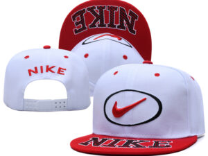 CZAPKA SNAPBACK NIKE MODEL 2025